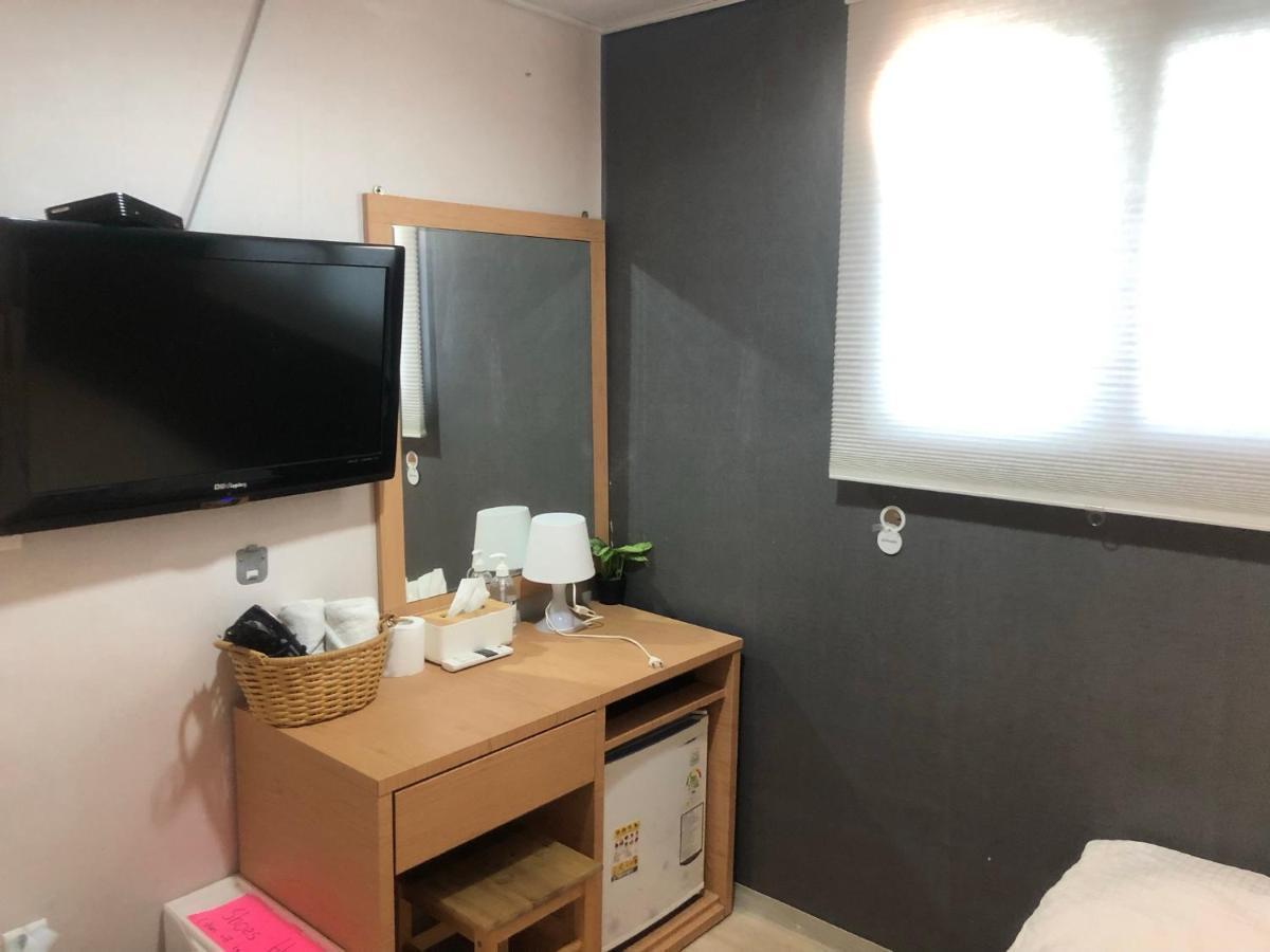Chris Hostel Сеул Экстерьер фото