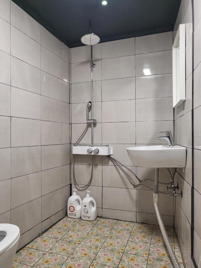 Chris Hostel Сеул Экстерьер фото